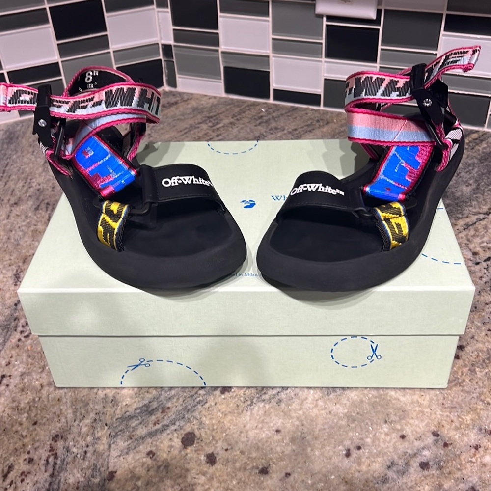 Off white trek multi color only worn once